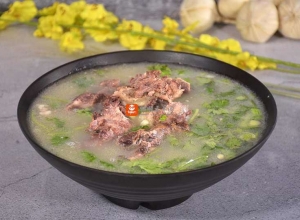 羊龙骨汤